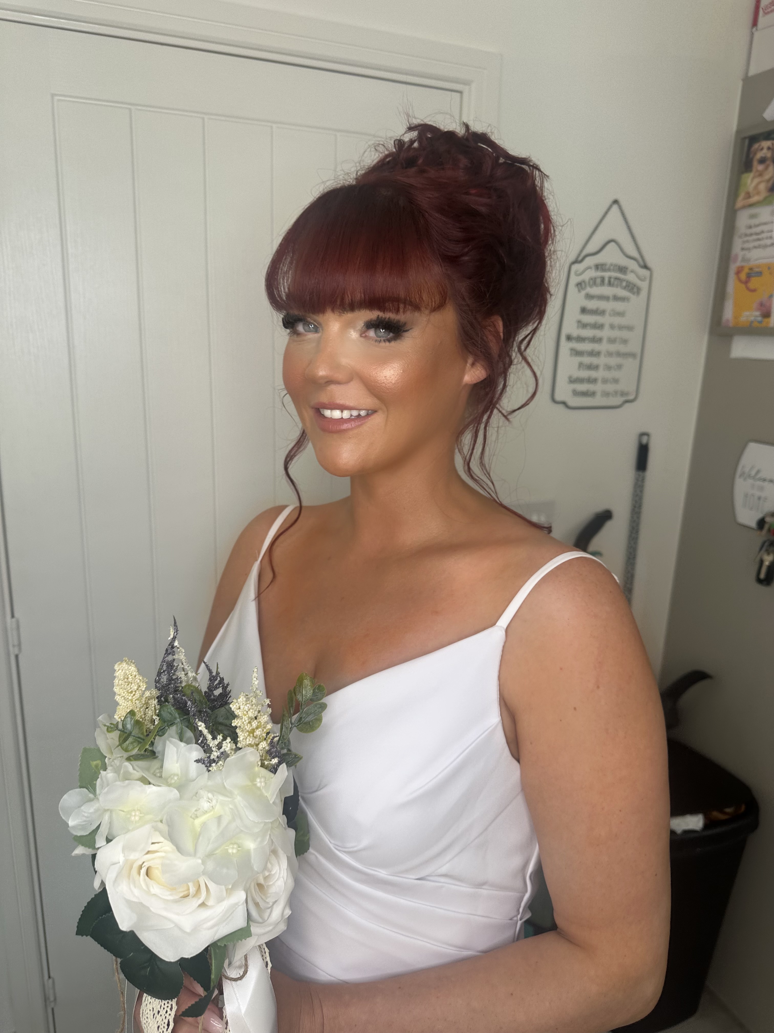 Glamorous makeup look for bride